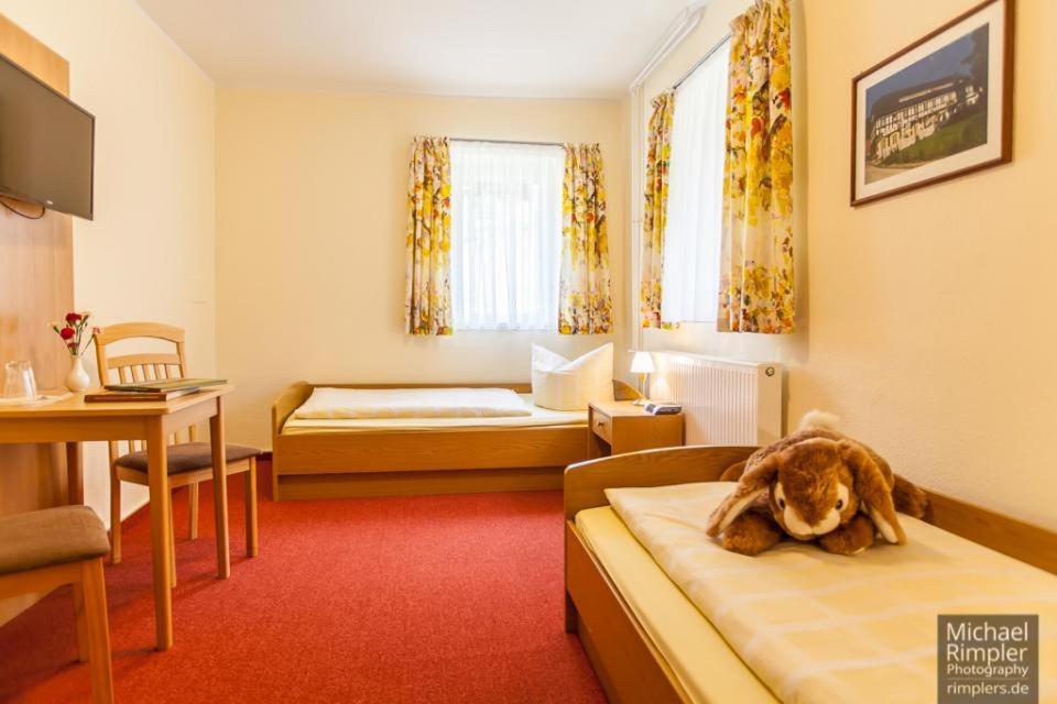 Wanderhotel Sonnebergbaude Waltersdorf  Exteriör bild