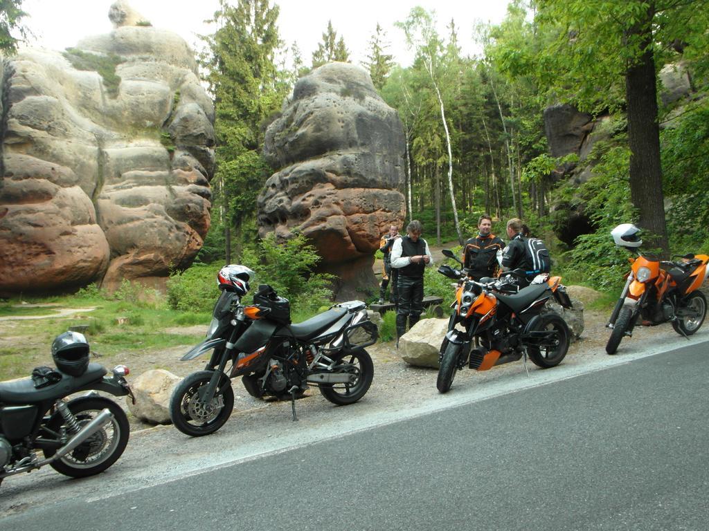 Wanderhotel Sonnebergbaude Waltersdorf  Exteriör bild